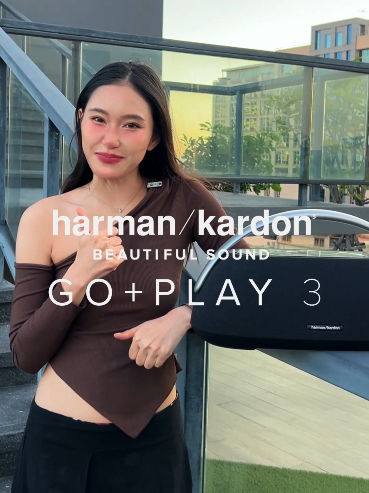 Harman Kardon Go + Play 3 ลำโพงพกพาเสียงพรีเมียม ที่ให้เสียงกระหึ่มและคมชัด พร้อมดีไซน์สุดหรู มีเอกลักษณ์ พกพาง่ายไปได้ทุกที่ แบตเตอรี่ทนทาน สนุกได้ยาวๆ #JBL #JBLThailand  #HarmanKardonGoPlay3#JBLHarmanKardonGoPlay3 #ซื้อของแท้ต้องมีโลโก้มหาจักร #ลำโพงบลูทูธ #ลำโพงพกพา