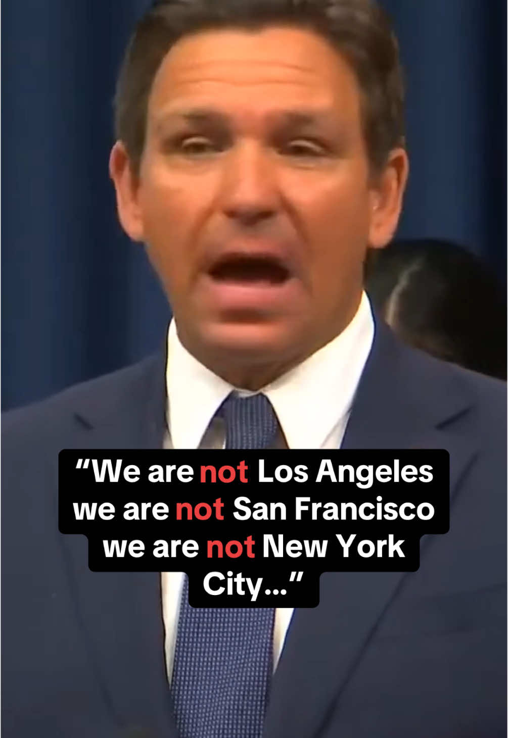 We are the FREE STATE of Florida🐊🇺🇸 #desantis #florida #freestateofflorida #losangeles #lax #newyork #nyc #sanfrancisco #california 