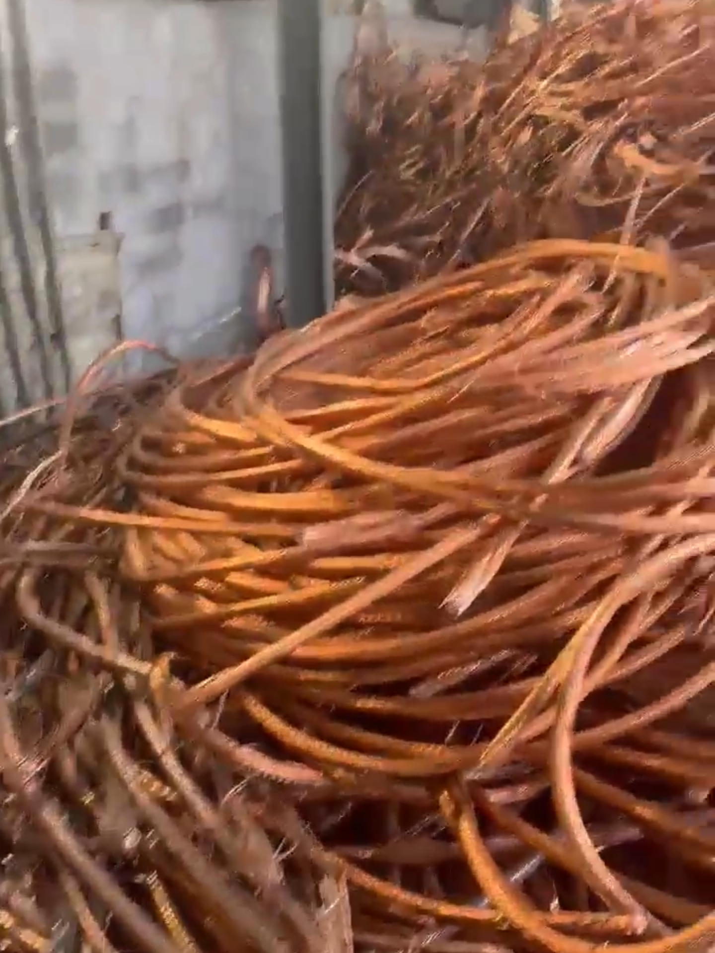 Hi!!!! We have copper cathode and copper wire Scrap available.  You can trust that our products will meet your needs and exceed your expectations. With our competitive prices and exceptional customer service, you can shop with confidence knowing you're getting the best deal on the market.we gladly welcome clients all over the world to visit our factory for inspection and 100% confidence. #coppermanufacturer #copperscrap #metalworking #copperwire