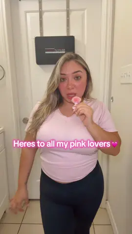 These mics will elevate ur videos for sure!🙌🏻 5$😱 Run and get them before they sell out!🔥 #pinkmics #pinklover #tiktokshop #tiktokshopfinds #mics #pinkmicseries #howtogoviral #bettersoundquality #tiktokshopmusthaves 