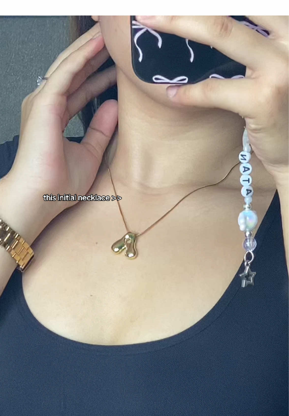 initial necklace cutiee >> #initialnecklace #goldnecklaces #necklaceforwomen #fyp #trending #viral 