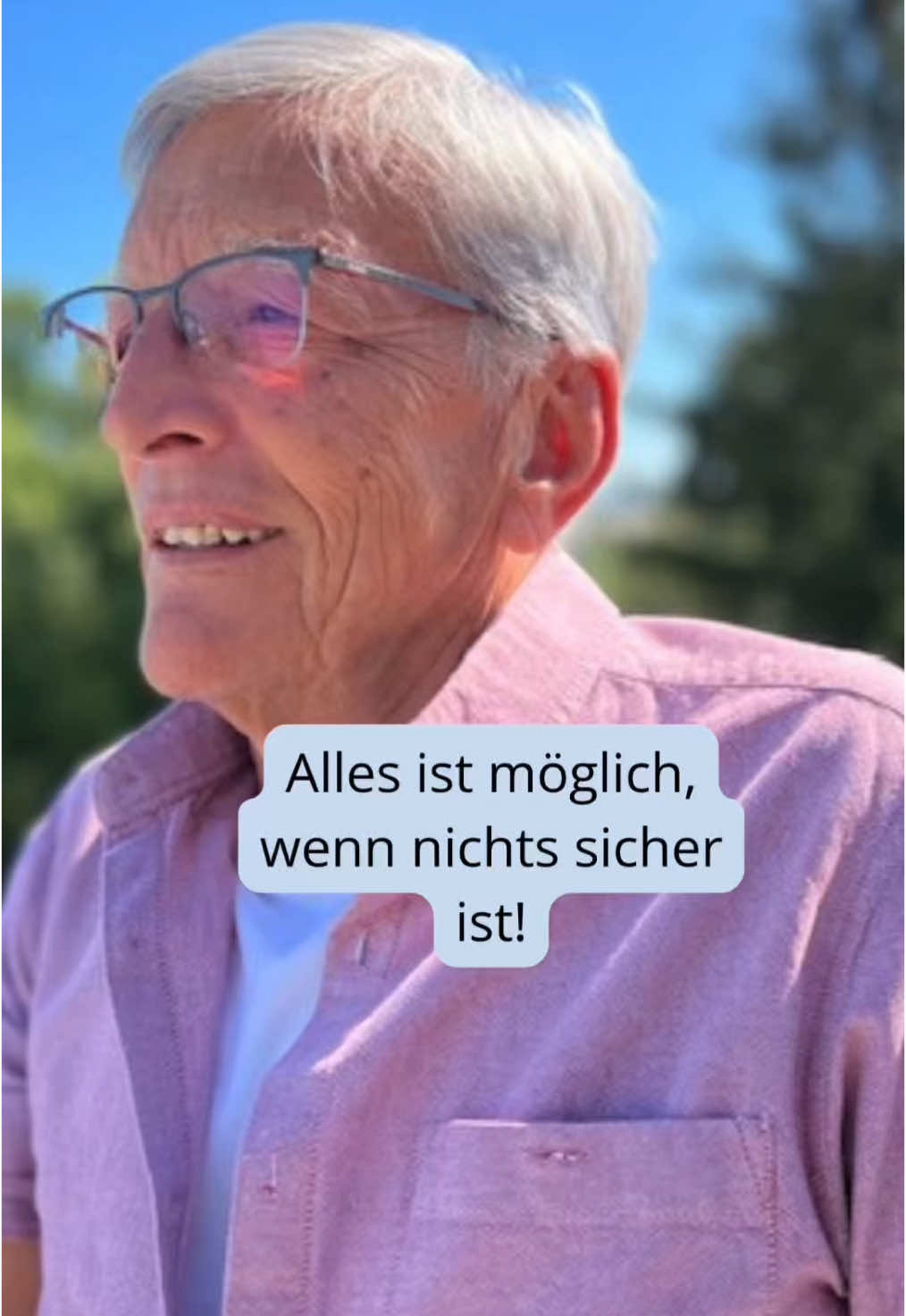 In einer Welt voller Unsicherheiten kann es leicht sein, sich verloren zu fühlen. Aber was, wenn ich dir sage, dass genau diese Unsicherheit der Schlüssel zu unendlichen Möglichkeiten ist?  #capcut #socialmedia #inspiration #motivation #starten #authentizität #marketing #business #mentor #wohlstand #CapCut 