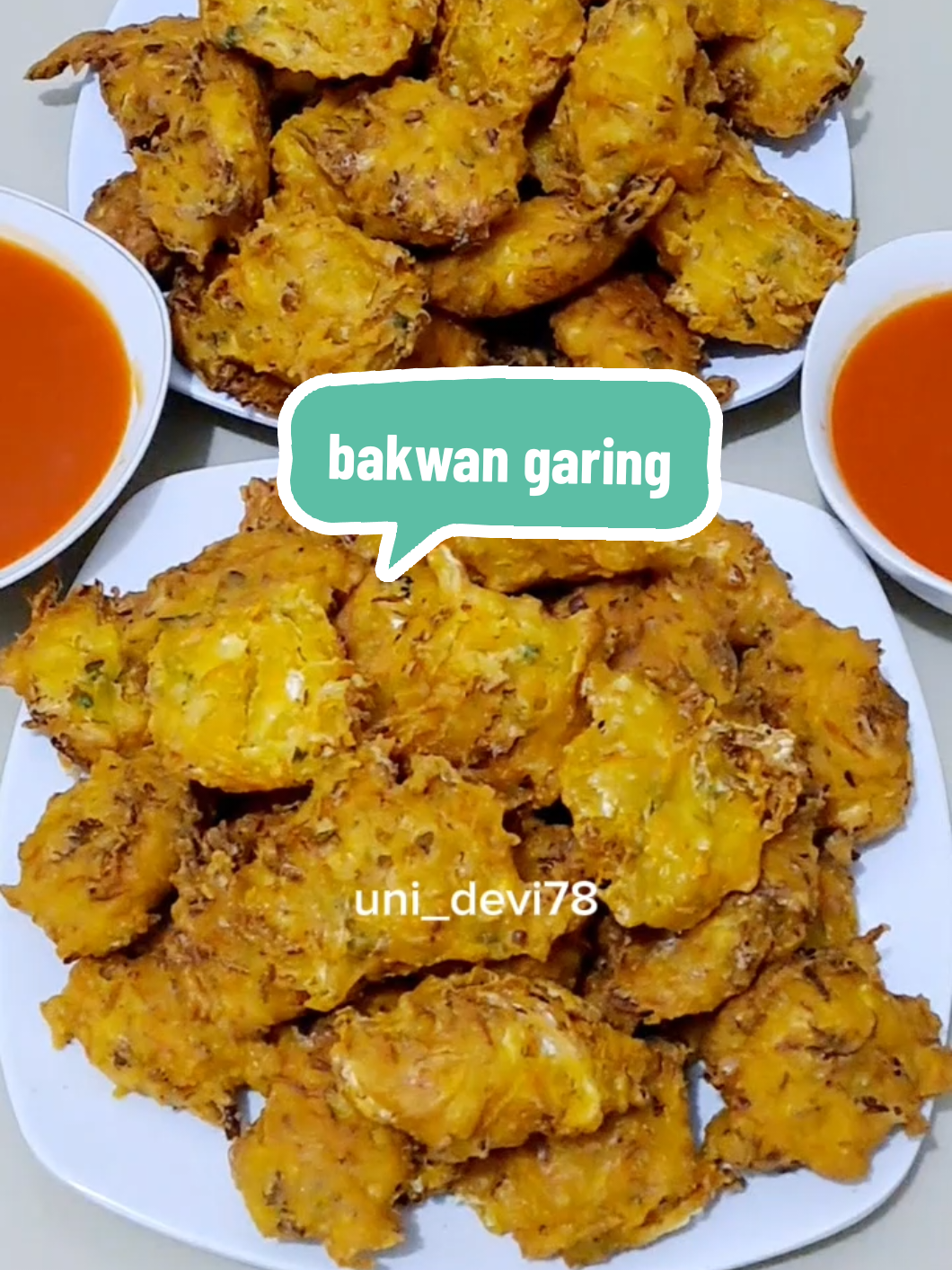 Ditempat bunda apa namanya ? beda daerah beda nama, ditempat uni namanya bakwan sayur...cemilan gorengan paling mudah,murah tapi rasanya muantap buat nagih jd mengunyah terus 😄 #bakwansayur #bakwan #gorengan #cemilan #cemilanrumahan #berbagiresep #kontenmasak #fypdongggggggg #fypシ゚viral 