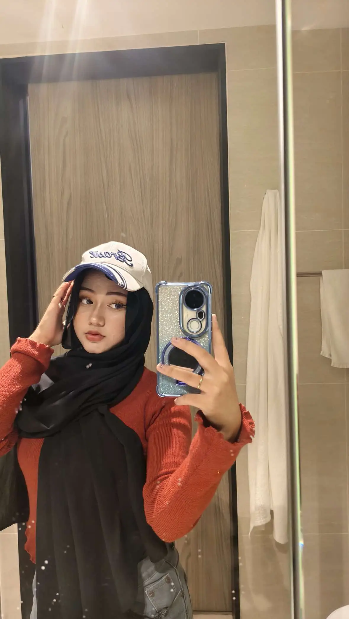 😀✌🏻