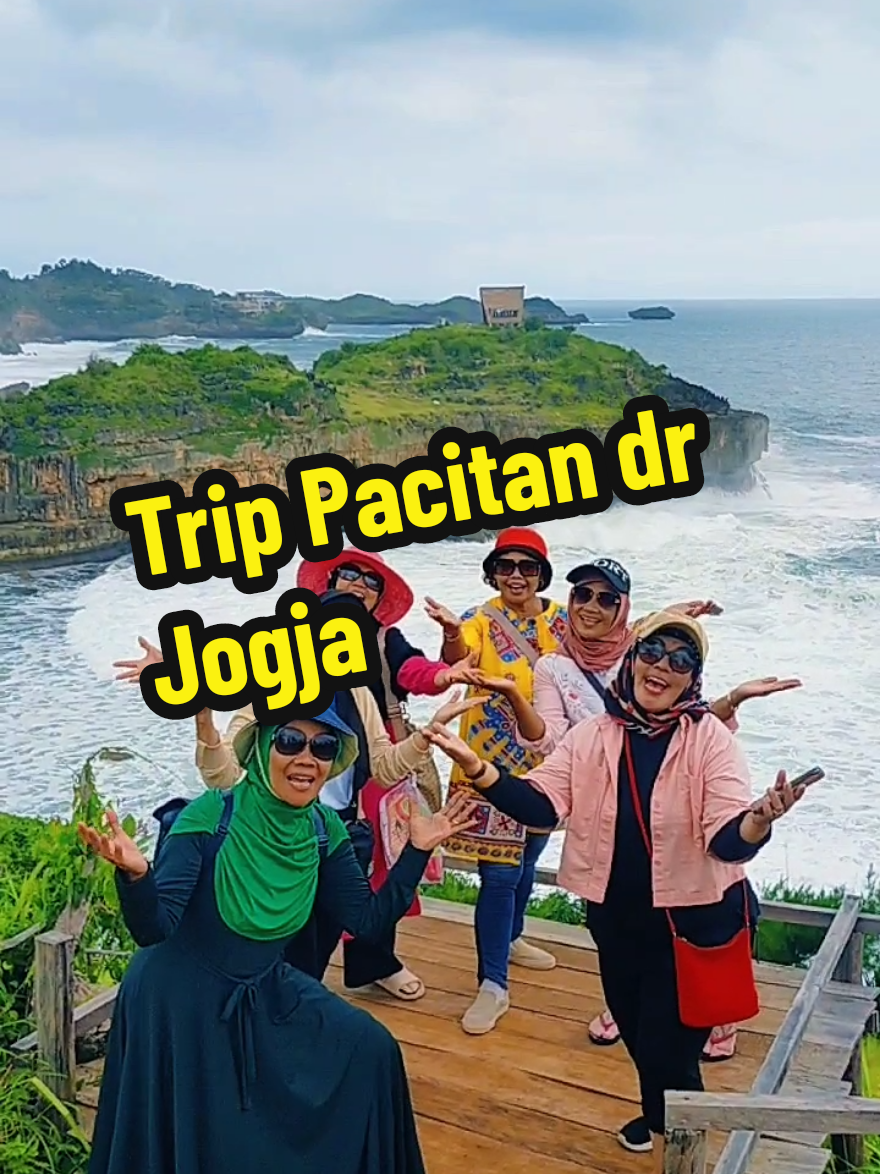 Terimakasih Bu Ani dan Lansia Suka Healing Gunung Sempu Jogja yg telah reservasi paket wisata Pacitan 🙏 see u next trip 🥳🥳 ..................................... For more information, Please 🙏 Contact us : 📱0812 5215 1980 🏖️ Paket Wisata Pacitan 🚍 Shuttle Wisata Pacitan 🍜 Kuliner/Makan Prasmanan #tourpacitan #trippacitan #paketwisatapacitan #shuttlewisatapacitan #pantaipacitan #wisatapacitan #pantaiwatukarung #pantaikasap #kalicokel #jogja #solo #boyolali #sragen #sidoarjo #pacitan 