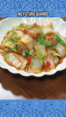 Acelga refogada com carne de porco: simples, rápida e deliciosa! #ReceitaFácil #ComidaCaseira #AcelgaRefogada #CulináriaChinesa #PratoDelicioso #CozinheEmCasa #DicaDeCozinha #FoodTok