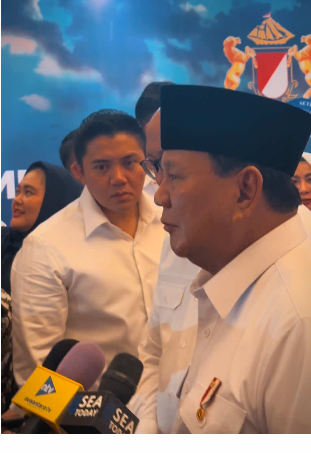 Prabowo Hadiri Munas Kadin 2025 #prabowo #prabowosubianto #prabowopresiden2024 #kadin #kamardagangindonesia #munaskadin #fypage #mayorteddy #teddyindrawijaya #seskab 