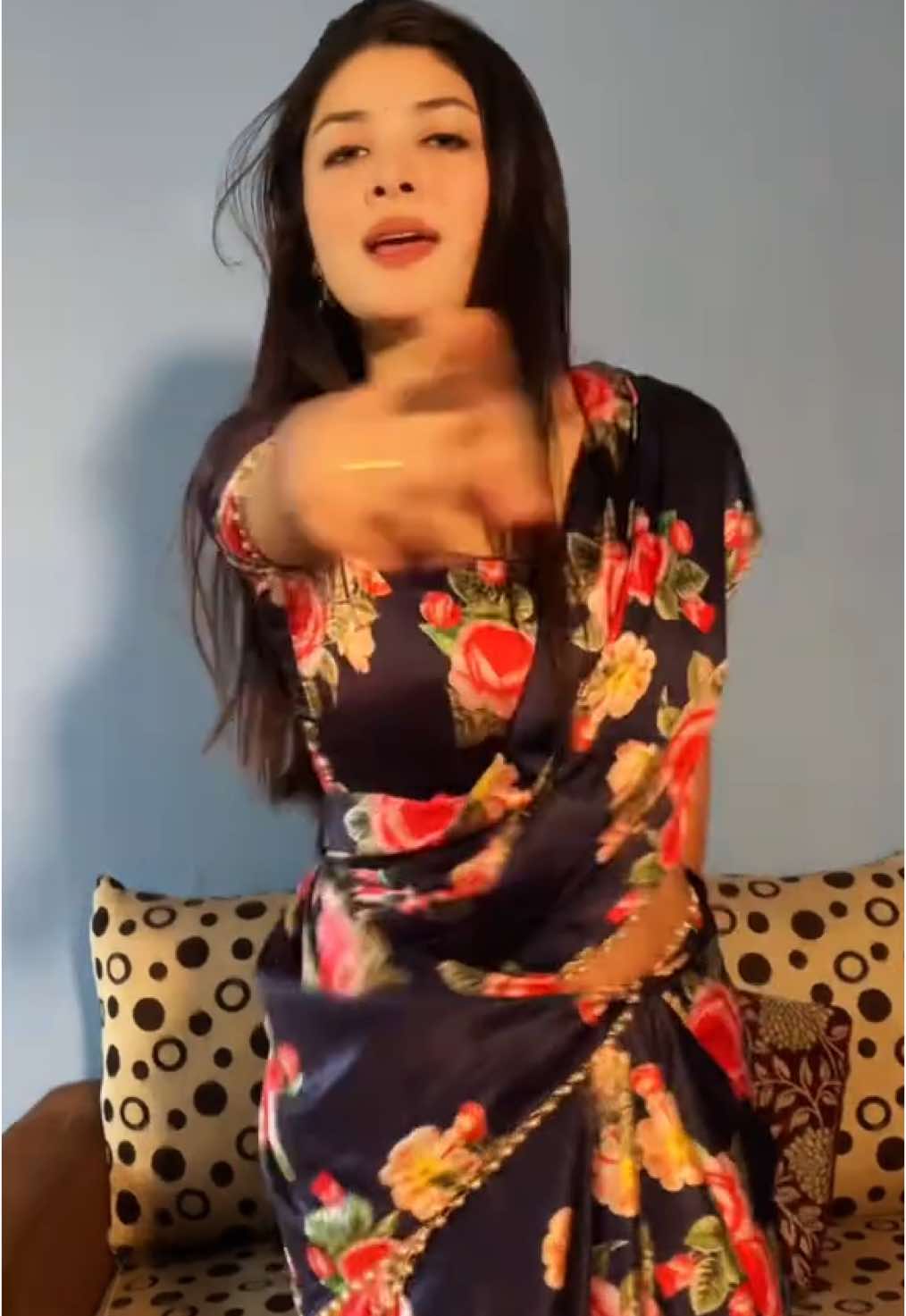 kambhakt ishq chij😝🍷😜🤫🥳 old trend #foryoupage #foryou #viral #shilagajurel #viralvideos #viralsong #Song #foryoupageofficiall #tiktok #trending #musicworld #fypage 