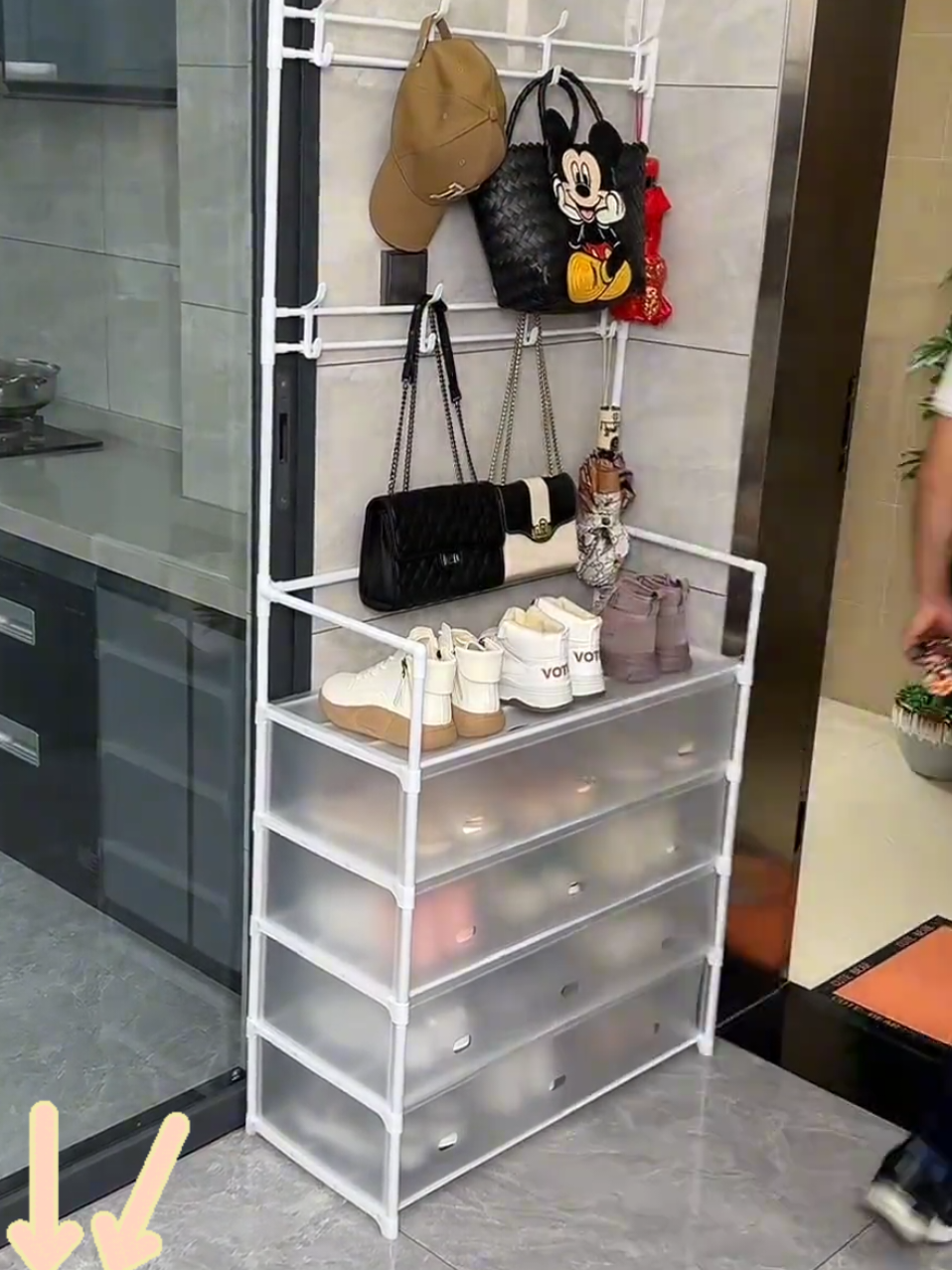 rak sepatu tertutup sekaligus stand hanger, multifungsi dan serbaguna. yuk diorder #standhanger #raksepatu #standhangerraksepatu #standhangermultifungsi #wibgajian #extratrafficsession #jagoanvideotrending 