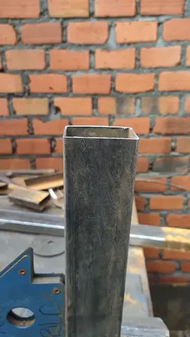 smart thinking welder #welding #reels #artwork #tipsandtricks #toolstoday #weldingfebrication #weldernation #thinmetalwelder #crafts #technique #trickshot #weld #welder 