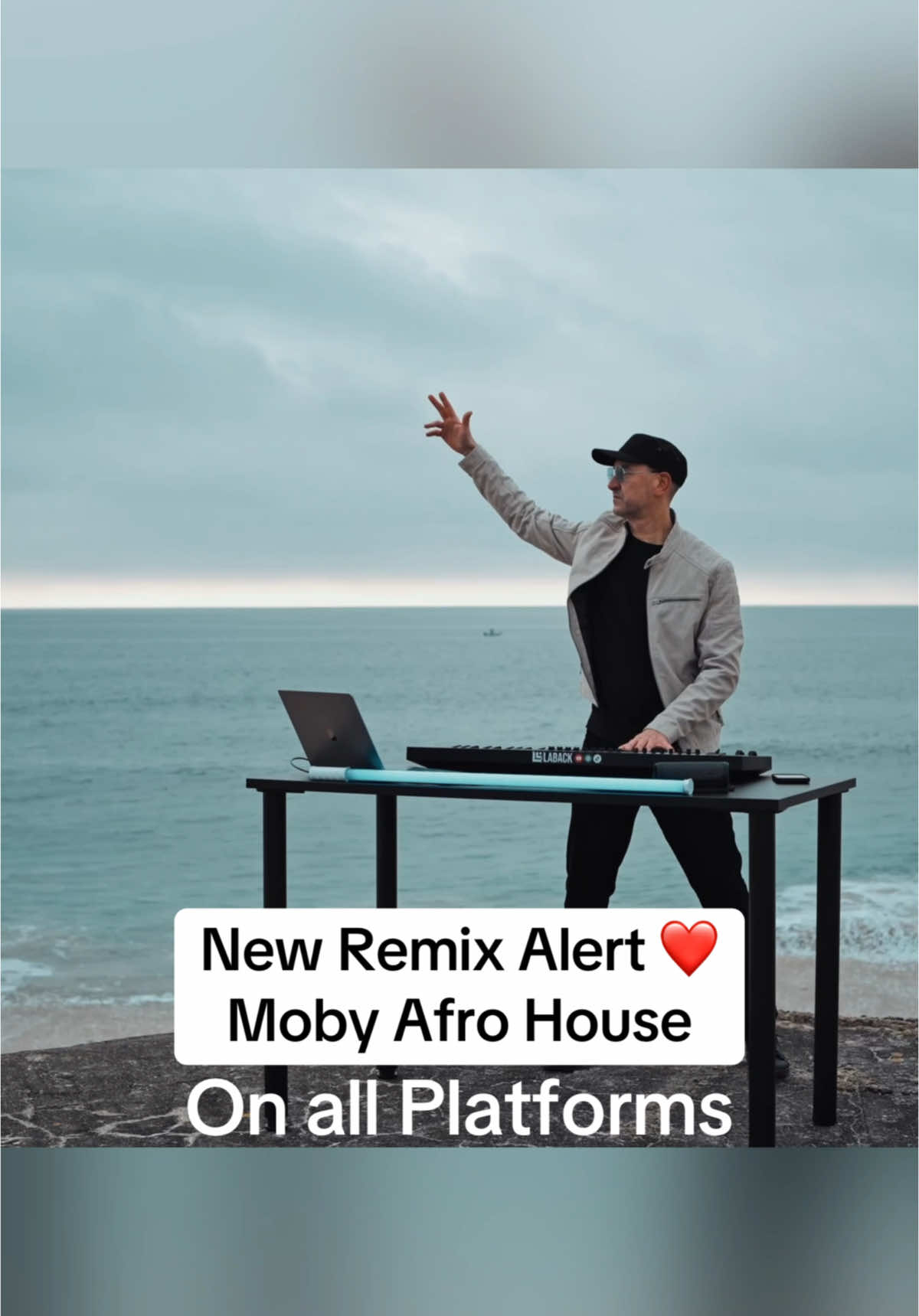 New Remix Alert 🎁 Moby Afro House is OUT NOW 🔥🎶 #remix #afrohouse #dj #djremix #electronicmusic 