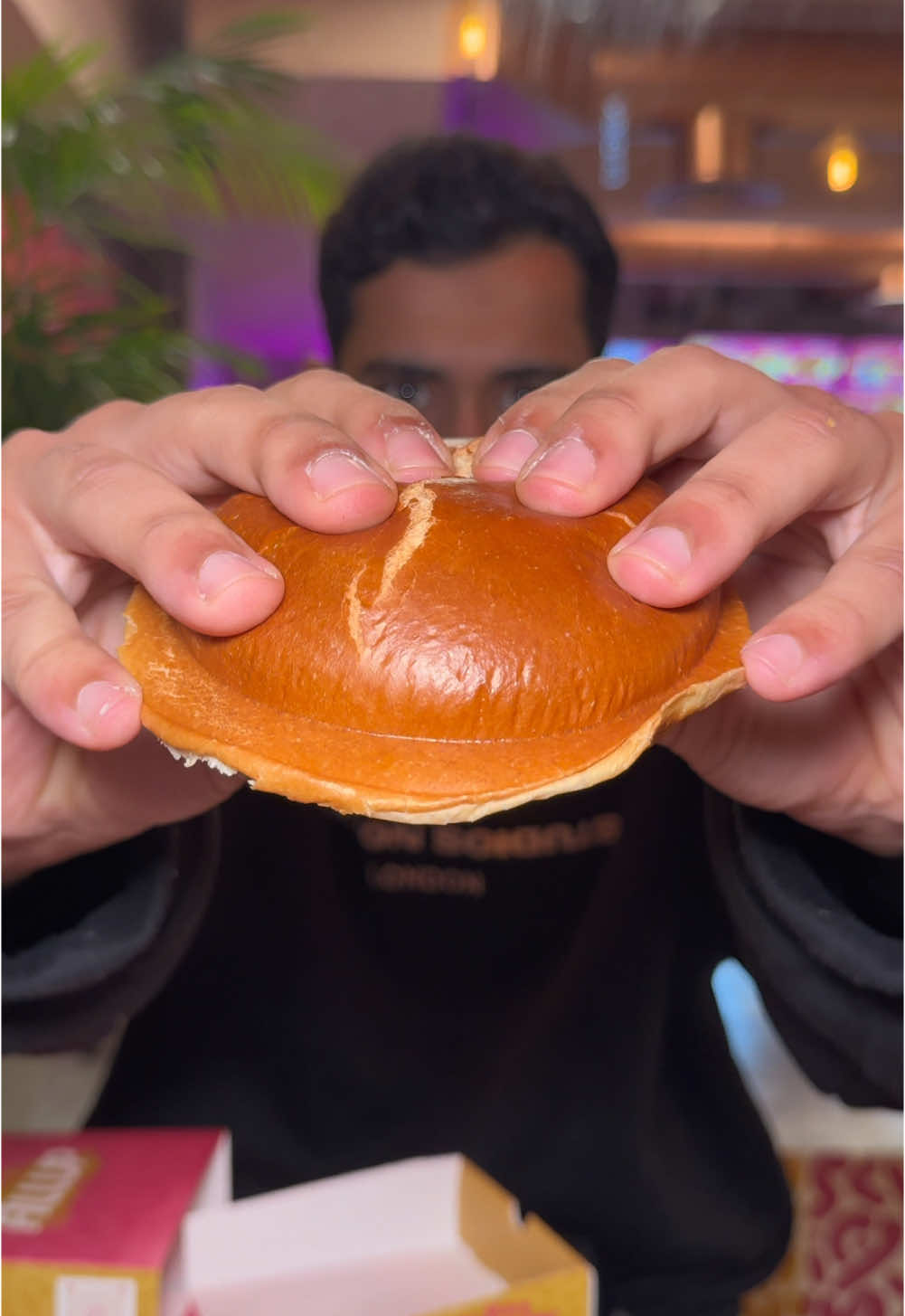 FillUp | فيل اب 🍔 الحلو في البرجر انه ملغوص ويتفجر بفمك وطبعاً منزلينها ب ٣ سندويتشات مختلفة 😍 موقعهم الخبر 📍 #مطاعم_الخبر 