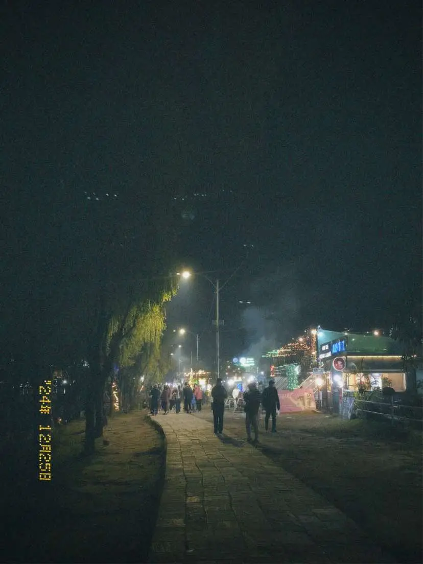 Night life of Lakeside🩶 #pokhara #lakeside #nightlife #fyp #foryou 