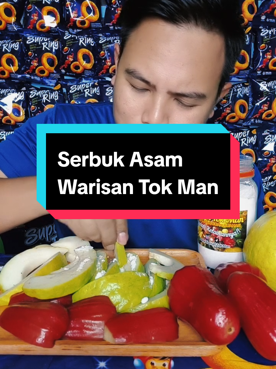 Layan wei serbuk asam ni😋 manis manis masam ada sikit².. memang layan makan dengan buah #serbukasamwarisantokman #serbukasam 