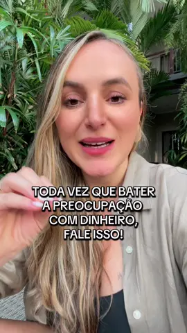 Escreve a frase aqui e já salva esse vídeo para me contar os milagres daqui 7 dias! 🥹 #reprogramacaomental #reprogramaçãomental #dinheiro 