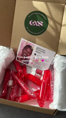 the cutest PR package I've ever received🥹🎀💫 thank you!! @revlon @Community X SEEN 🫶🏽 #revlonpartner #revolushine #prpackage #unboxing #contentcreator #prpackageunboxing 