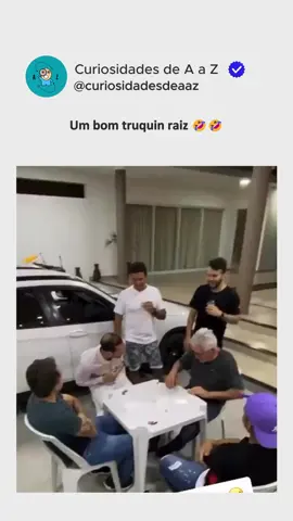 Um bom truquin raiz 🤣🤣 🎥 internet Siga @curiosidadesdeaaz para mais conteúdos como esse! #CuriosidadesDeAaZ #vocesabia #curiosidades #curioso #curiosidade #foryou #viralpost #viralvideos #truco #raiz #meme #engraçado