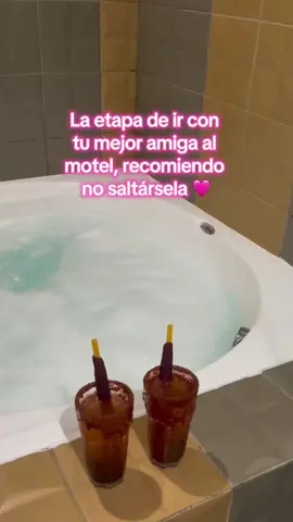¿Ustedes ya lo han hecho? #bestiesforever #amigas #merida #yucatan #bichotas #karolg #salidaconamigos #jacuzzi #etapas #juevesdetiktok 