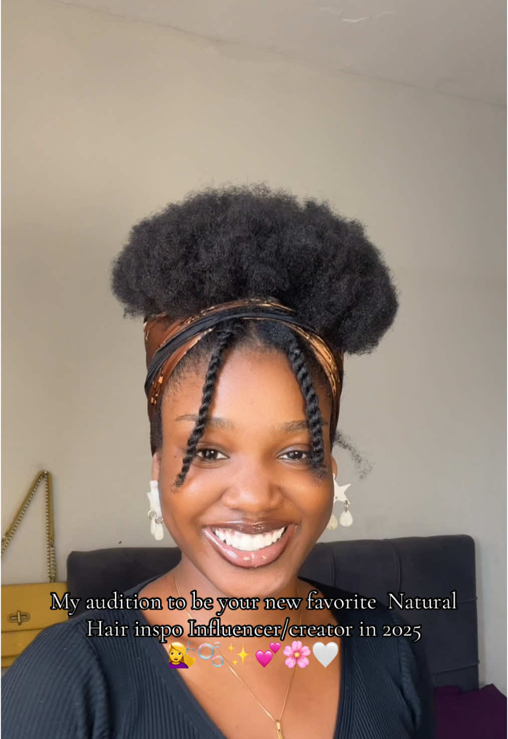 If you have natural hair, I promise you’ll love it here 🤭 Check free to check out my page for all the tutorials❤️ Trust me there’s definitely a hairstyle for everyone #4chairstyles #naturalhairstyles #nogelhairstyle #spacebunshairstyle #blackgirlhairstyles #ponytailhairstyle  