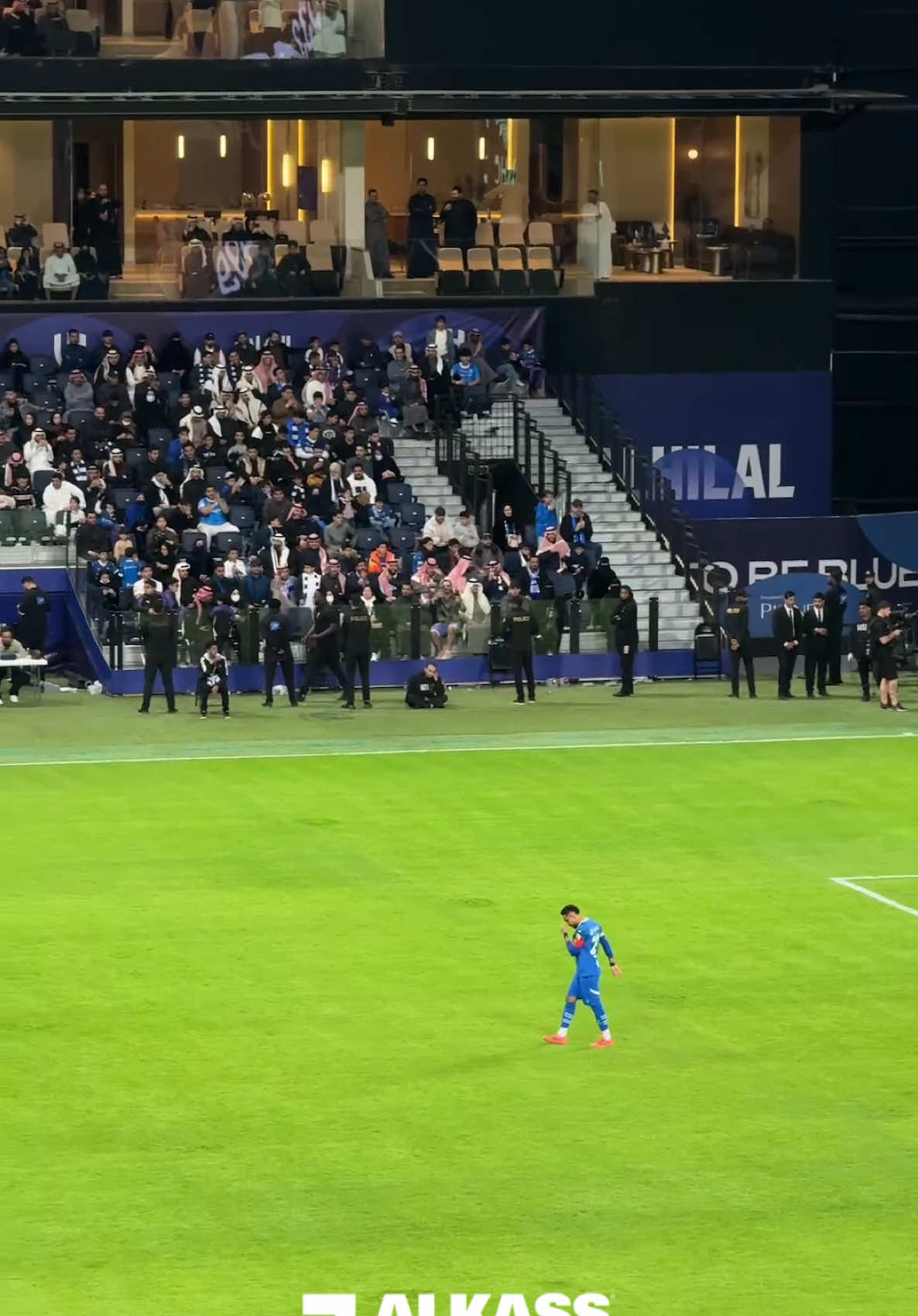 🎥 شوف | جماهير #الهلال تردد 