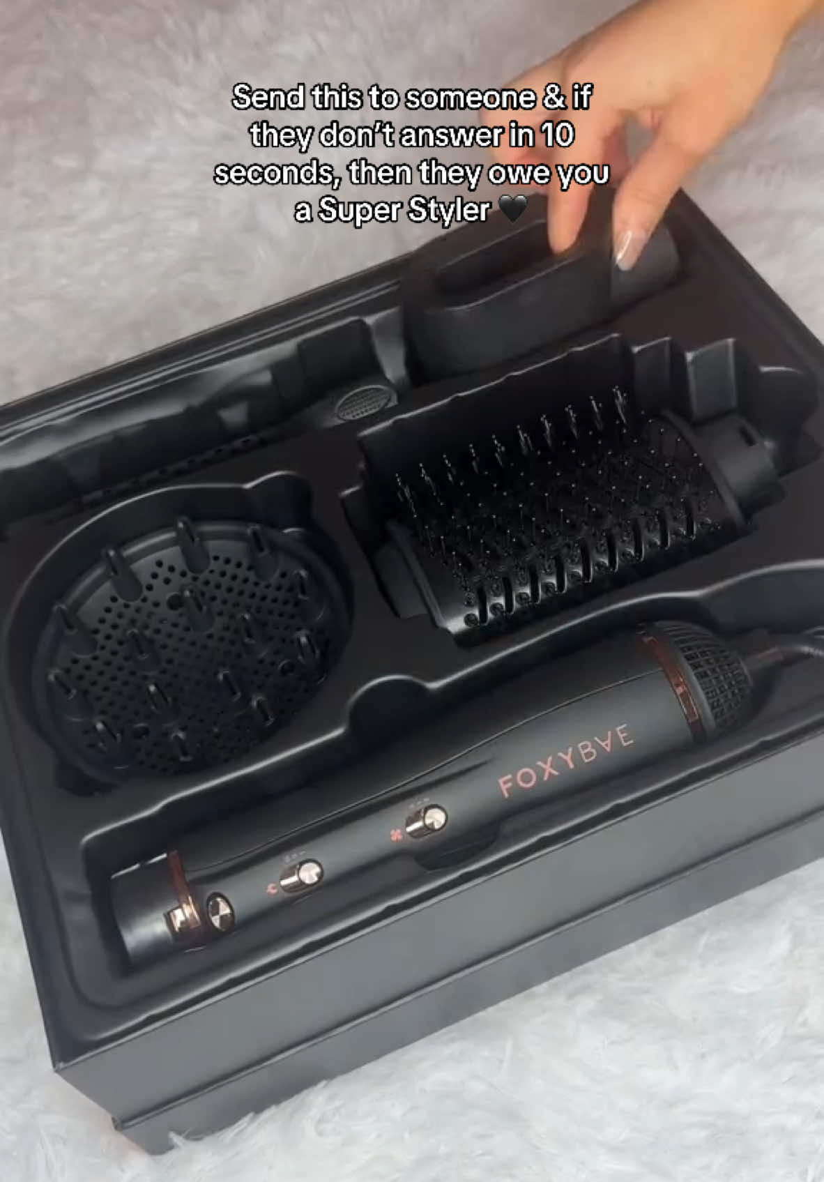 Who’s owed one? 🤩 You NEED our Super Styler for all the styles you can dream of in one tool 💖 #unboxingasmr #unboxing #asmr #hairtools #hairtok #blowout #blowouthair #blowoutbrush #tiktokshopjumpstartsale 