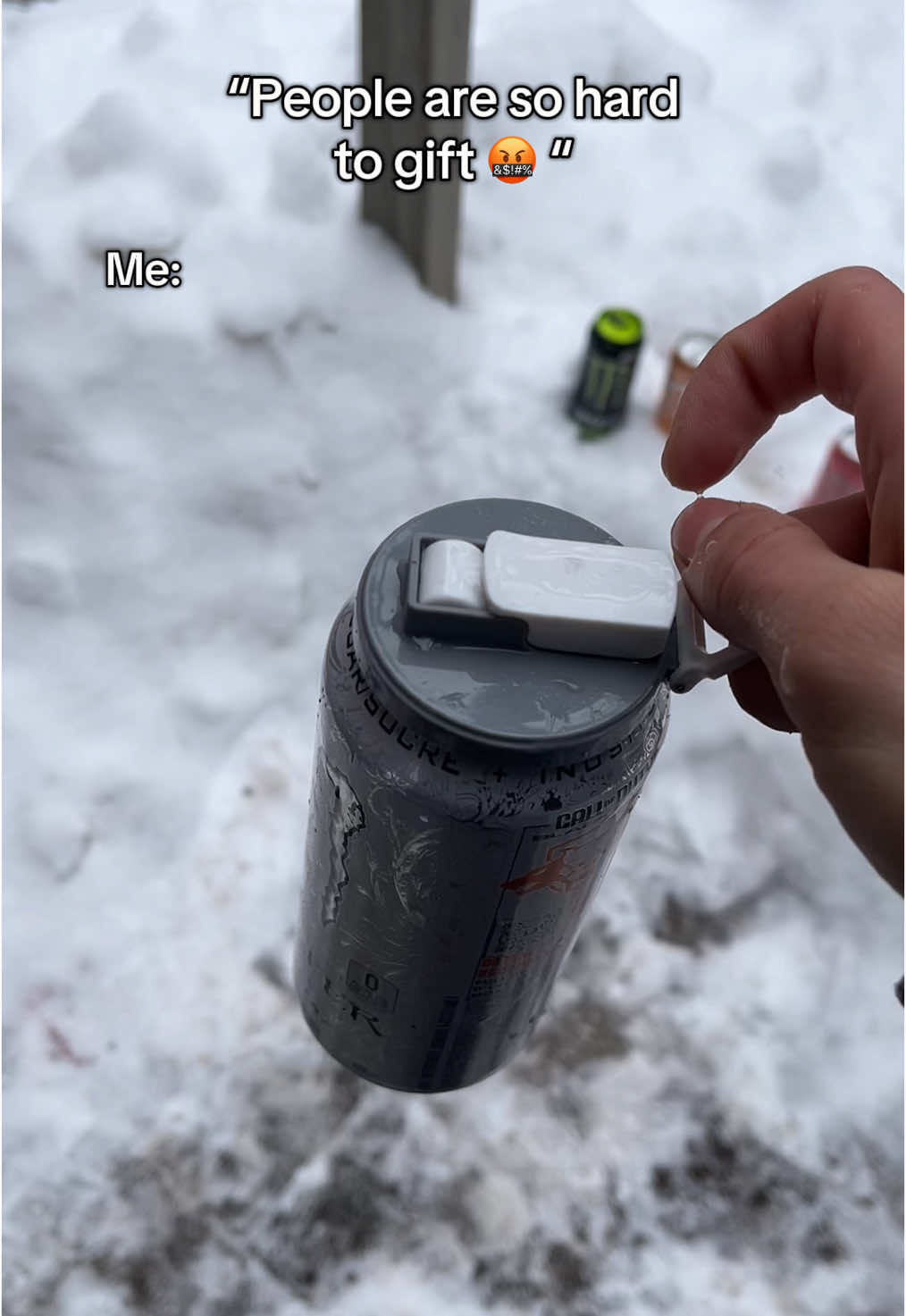 I NEED IT 😩🥤It feels so weird without it #dailylife #sippycup #sippycups #soda #lifetips #LifeHack #energydrink #drink SnapLid is a Soda can lid and is the best for transform any can into a sippy cup 🥤✨