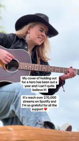 ❤️❤️❤️  #cover #coversong #outnow #music #bonnietyler #holdingoutforahero #fyp 