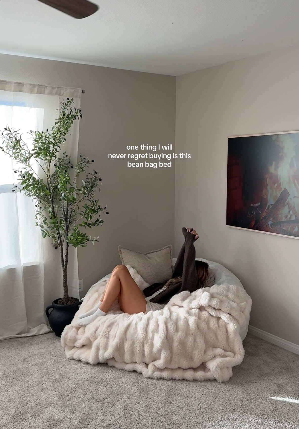 The coziest thing I’ve ever bought #amazonfinds #amazonmusthaves #cozy 