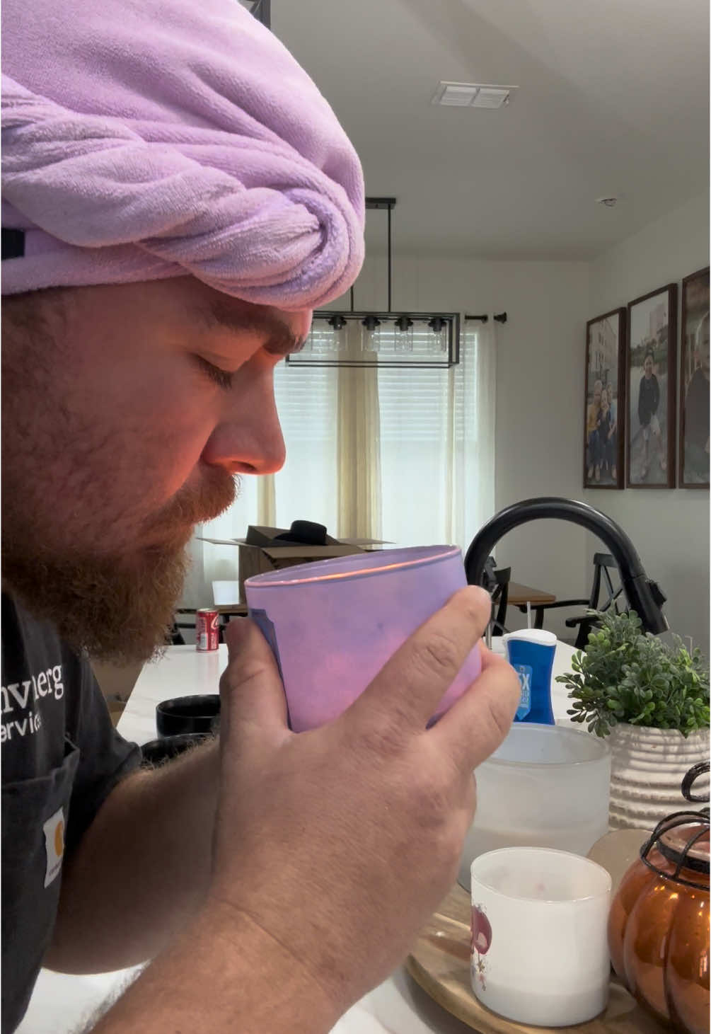 Y’all never know when I’m gonna throw a cleaning video at you 😂 #dadsoftiktok #MomsofTikTok #blessed #Vlog 