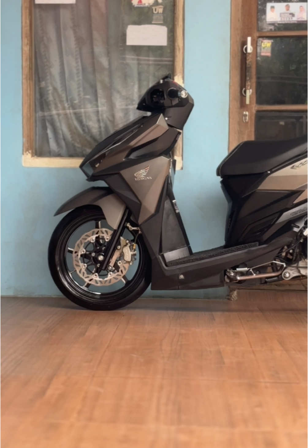 Body standart juga ganteng ko🤤#vario #vario150 #variomodifikasi #varionistyindonesia #foryoupage 