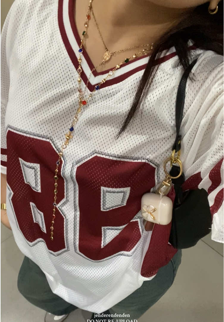 🔥🔥 #streetwear #outfitideas #baggyjeans #outfitrecommendation #baggy #OOTD #fyp #longnecklace #y2k 