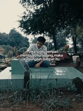 aku udah mau lulus mahh tapi mamahh udah ga ada;(#ibu