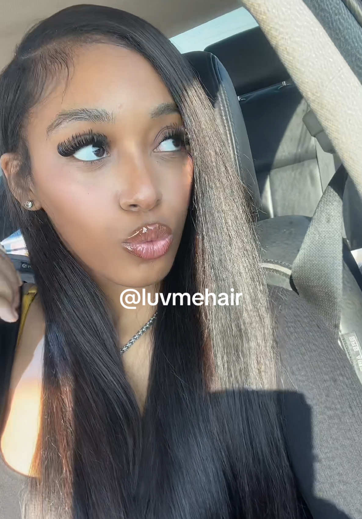 @Luvmehair 🎀 #Luvmeclipin #clipinfornaturalhair   #luvmeforyou #luvme #luvmehair #TikTokShop #tiktokmademebuyit #luvmehairreview #fashionlookbook 