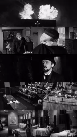 The Elephant Man (1980) by David Lynch - Tags of interests: #DavidLynch #blackandwhite #visual #composition #slowstory #maincharacter 