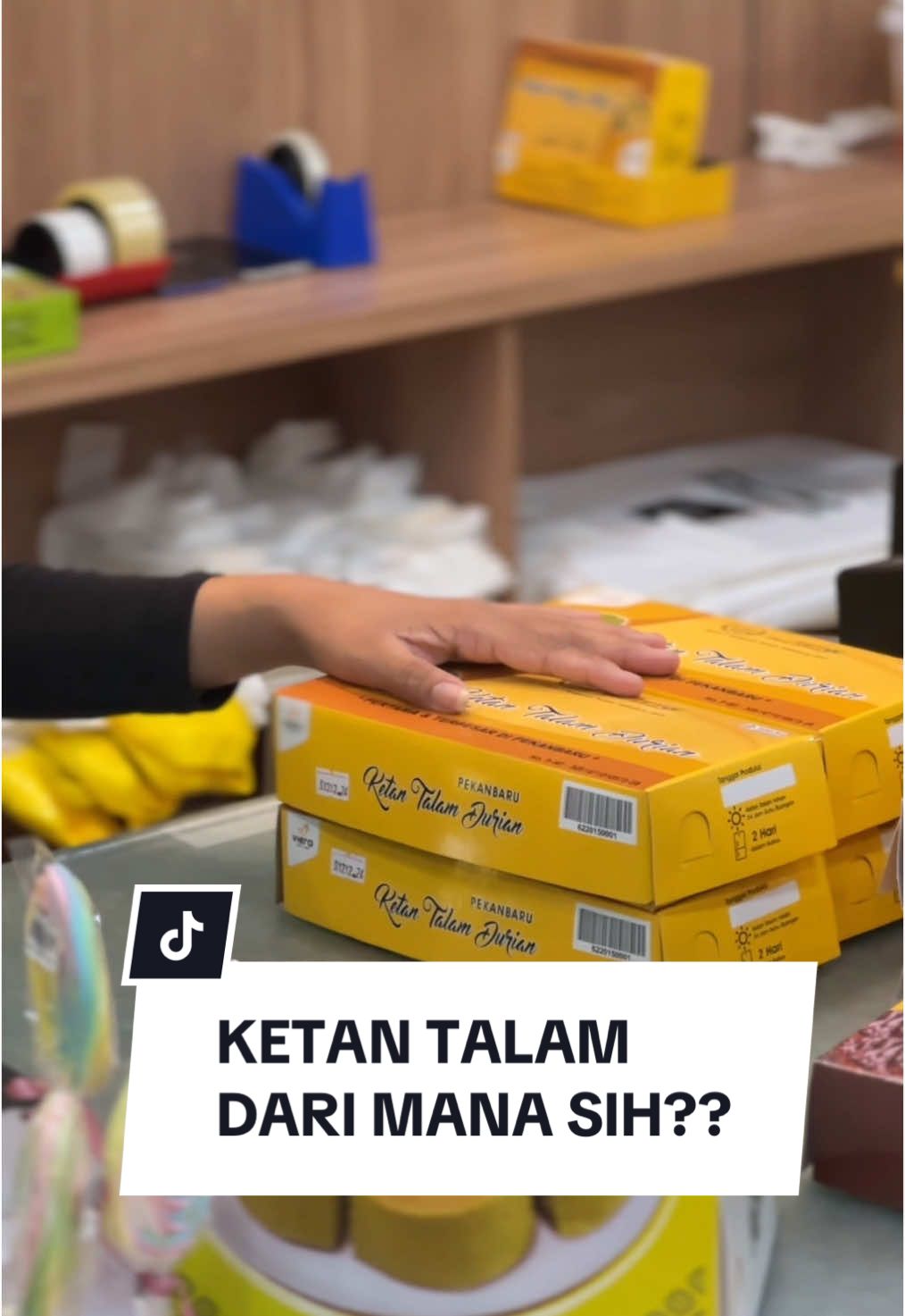 Kalo kamu tau ketan talam dari mana bun???  #ketantalamdurian #vieraoleholeh #ketantalamdurianpekanbaru #oleholehpekanbaru 