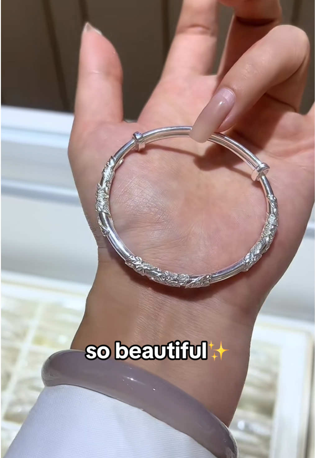 Silver990 Bangle🥰✨The meaning of wearing a silver bracelet is 保住平安 圈住幸福☺️#chowtaiseng #silver #gift #puresilver #bangle #fyp #giftideas 