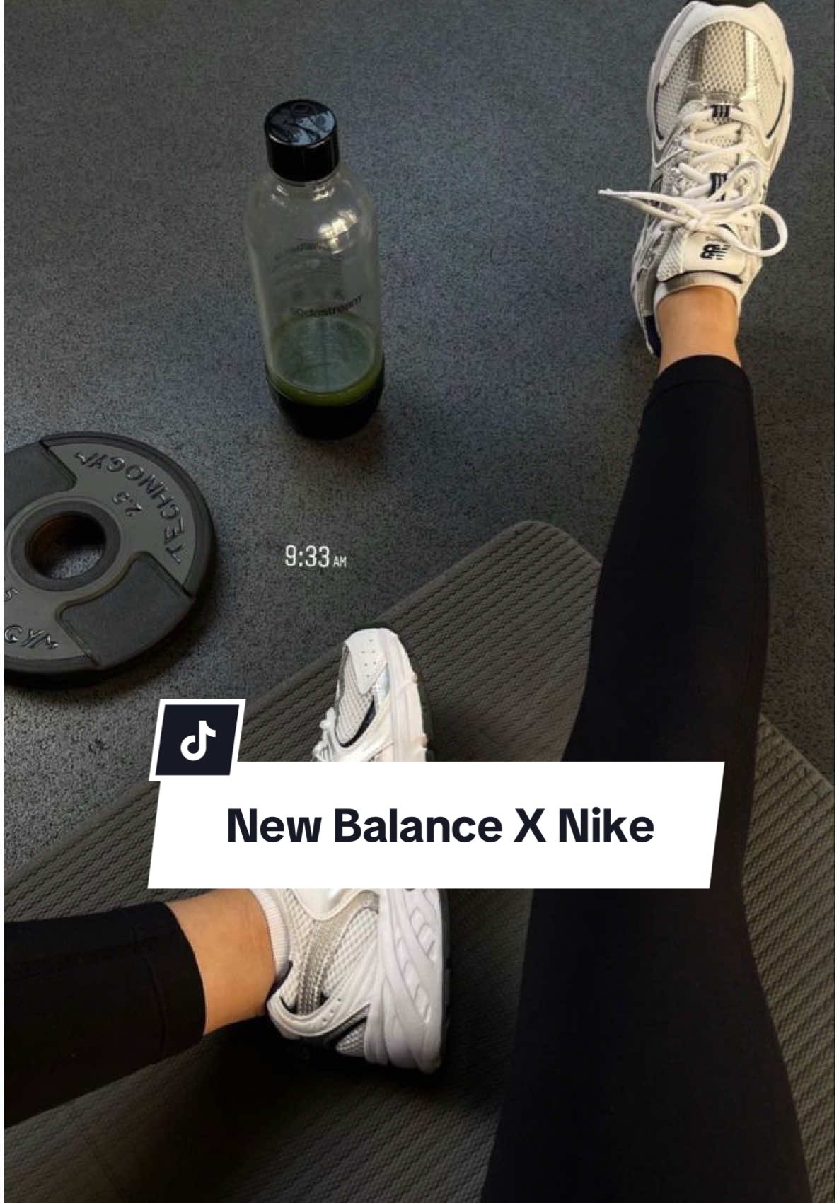Unbox With Me . . . . . . . @New Balance @Nike #foryoupagе #sneakercollection #newbalance530 #nike #trendy #unboxingvideo #shoeunboxing #newbalanceshoes #nikeshoes #creatorsearchinsight #girlssupportgirls #neutralaesthetic #moonbeam #styleinspo #neutralstyle #StreetStyle 