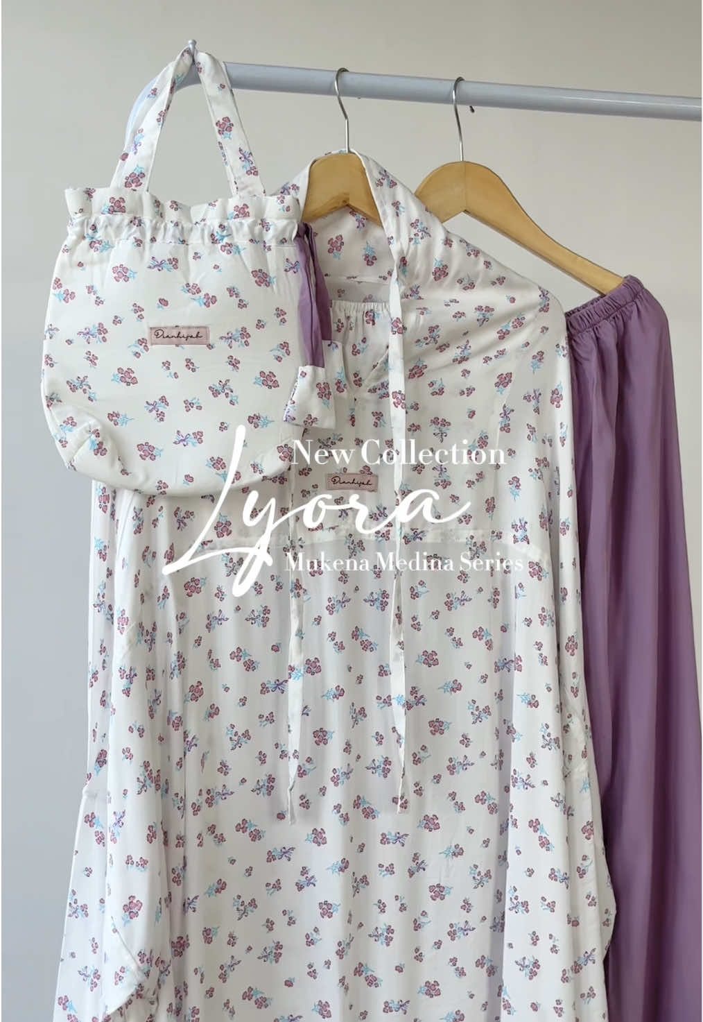 LYORA✨ New Series Mukena dasar warna putih, cantik banget sih😭🫶🏻 Harus di gercepin sebelum kehabisan🛍️ #mukena #mukenahcantik #launching #newcollection #belilokal #2025 #mukenaramadhan #fypdongggggggggシ #soundviral 