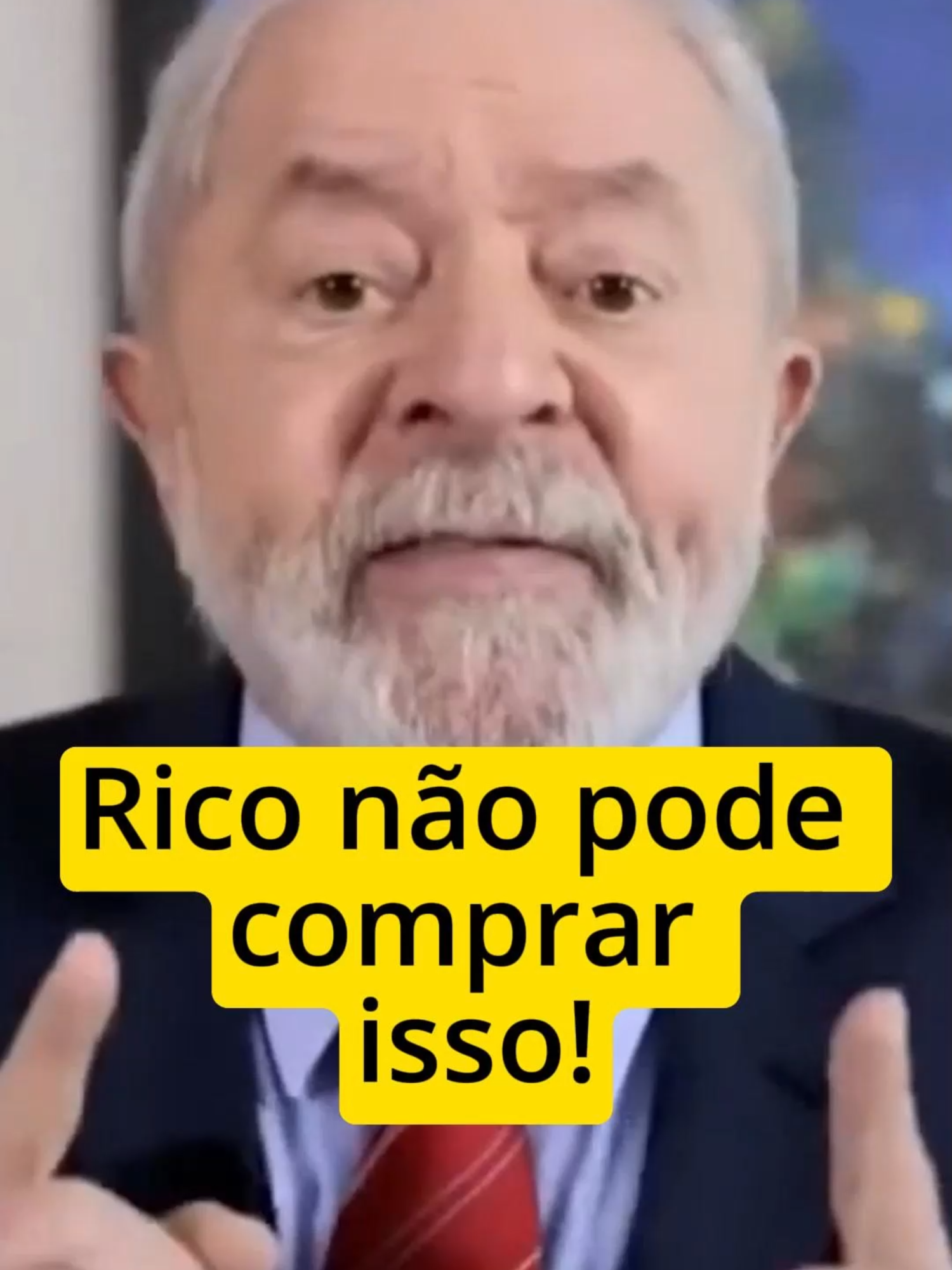 Rico não pode comprar isso, seria melhor ajudar os pobres! #rico #ajudar #pobres #comprar #iate