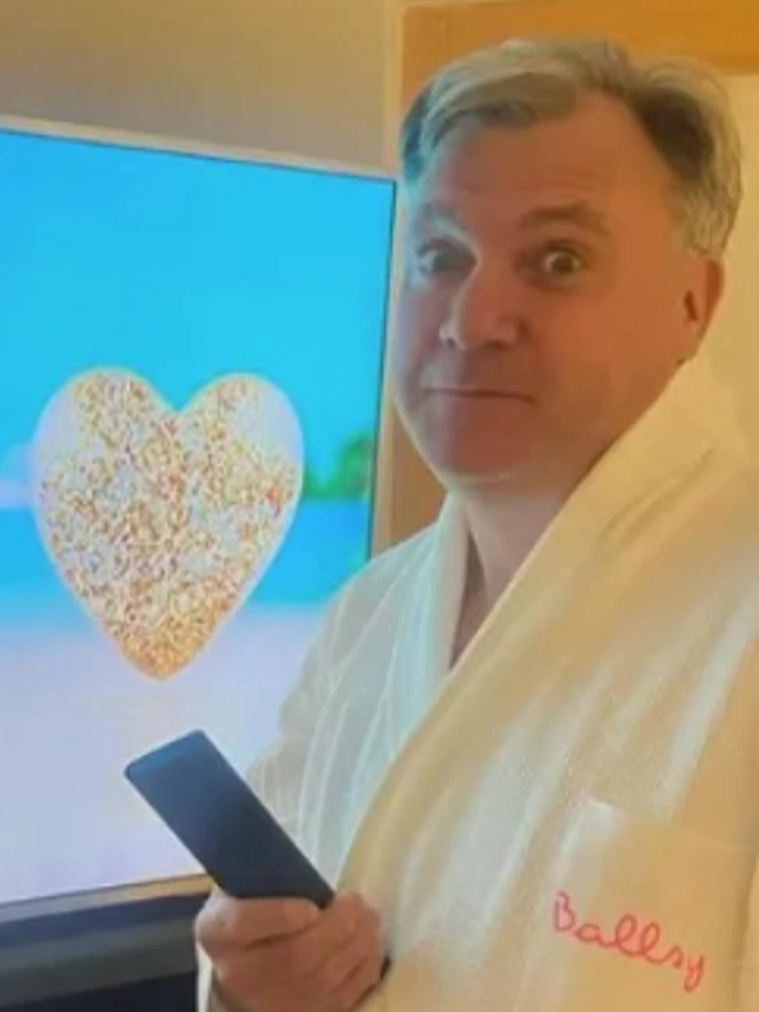 Is Ed Balls Love Island's biggest fan? #edballs #goodmorningbritain #LoveIsland #loveislandallstars #loveislanduk