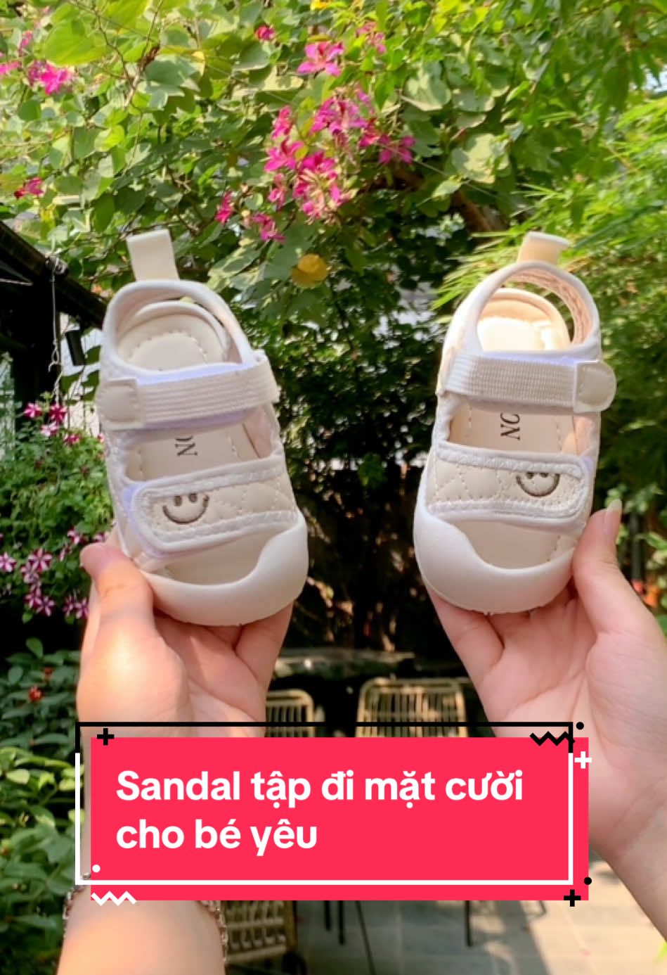 Sandal tập đi hoạ tiết thêu mặt cười cho bé giá siêu ưu đãi #depchobe #sandalchobe #depchobegai #depxinhchobe #depbegai #sandalbegai #sandalchobegai #depbetrai #sandalbetrai #depchobetrai #xh #sandalchobetrai #wowkids 