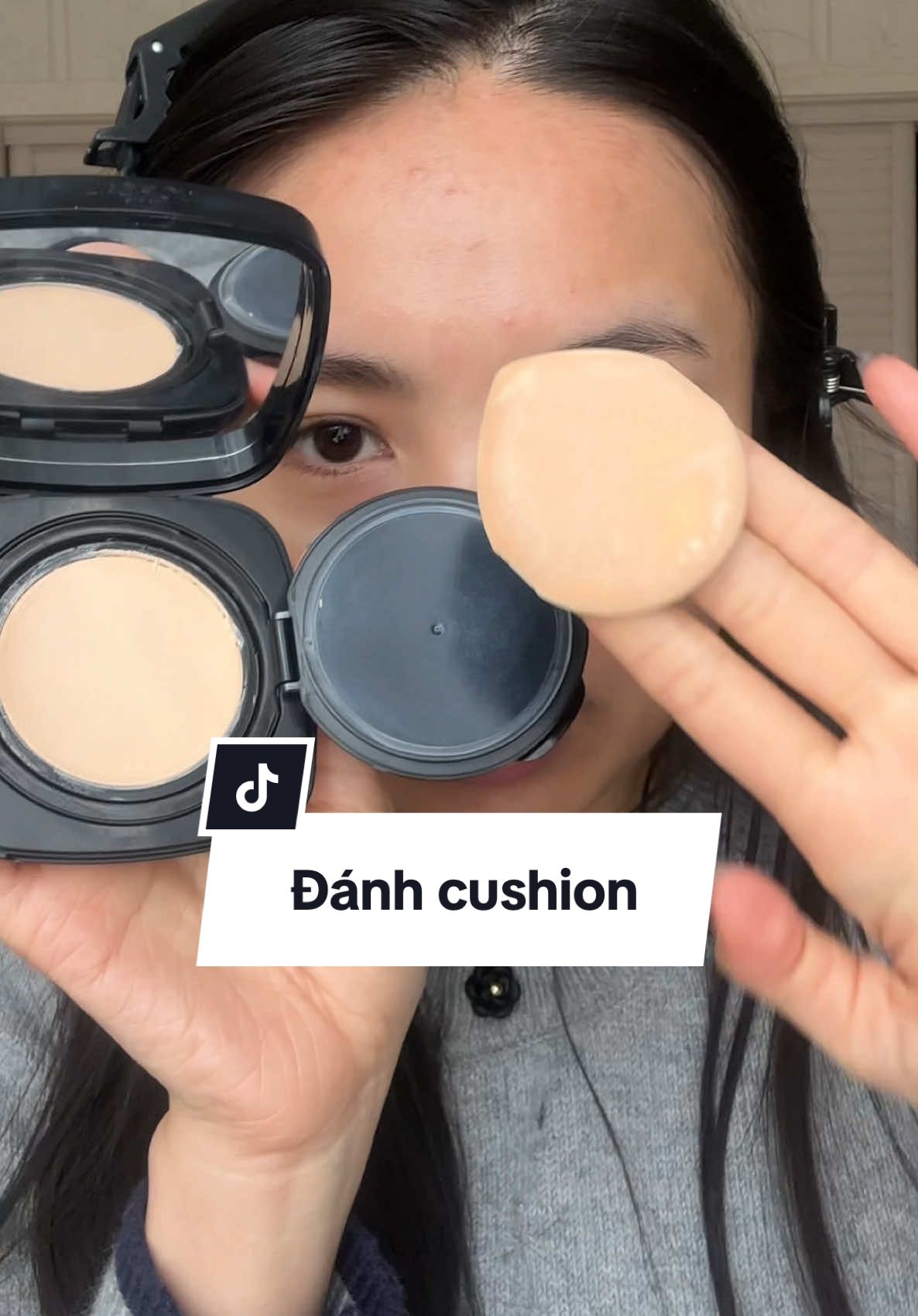 Lưu lại lúc đánh cushion lôi ra xem, luyện vài lần đảm bảo nền đẹp liền à 💪 #goclamdep #BeautyTok #thaodoanmakeup #LearnOnTikTok #longervideos 