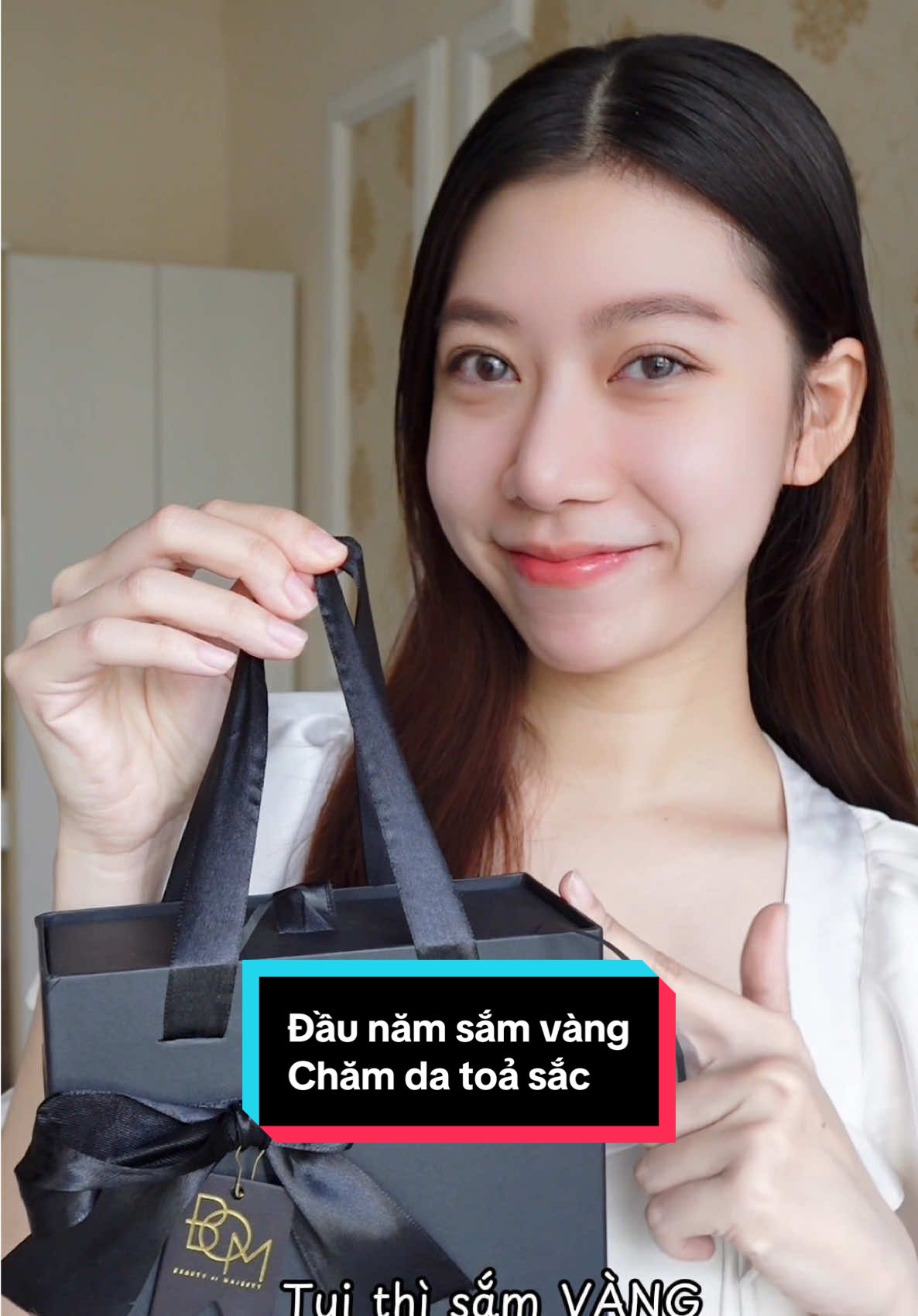 Mấy bà sắm gì chưa? Tui mới sắm vàng mà vàng này hơi bị xịn 🫢✨  #bomcosmeticvn #peptidepower #vang24k #peptide
