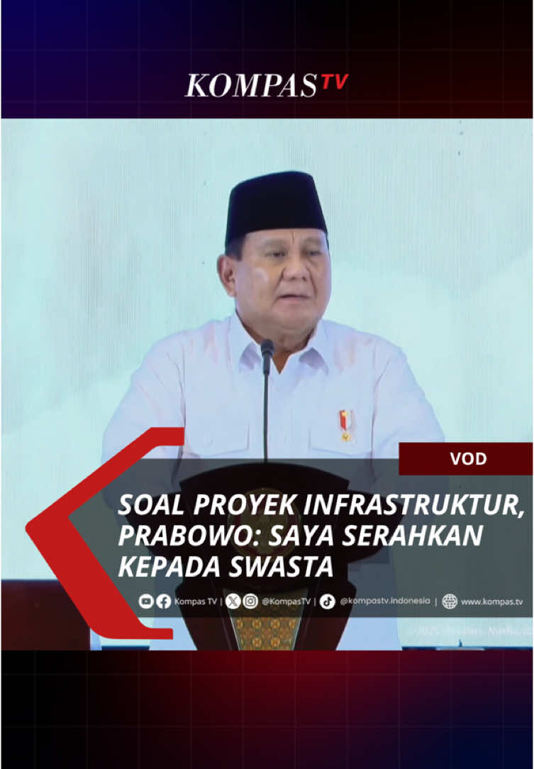 Presiden Prabowo memastikan sebagian besar proyek infrastruktur akan digarap swasta. Ia memberikan kepercayaan besar terhadap pihak swasta karena ia menilai swasta lebih efisien hingga bisa melahirkan inovasi baru. Hal itu disampaikannya di hadapan para pengusaha anggota Kamar Dagang dan Industri (Kadin) Indonesia pada acara Musyawarah Nasional (Munas) Konsolidasi Persatuan Kadin Indonesia di Jakarta, Kamis (16/1/2025). Yuk temukan juga berbagai informasi lainnya di www.kompas.tv #VODKompasTV 