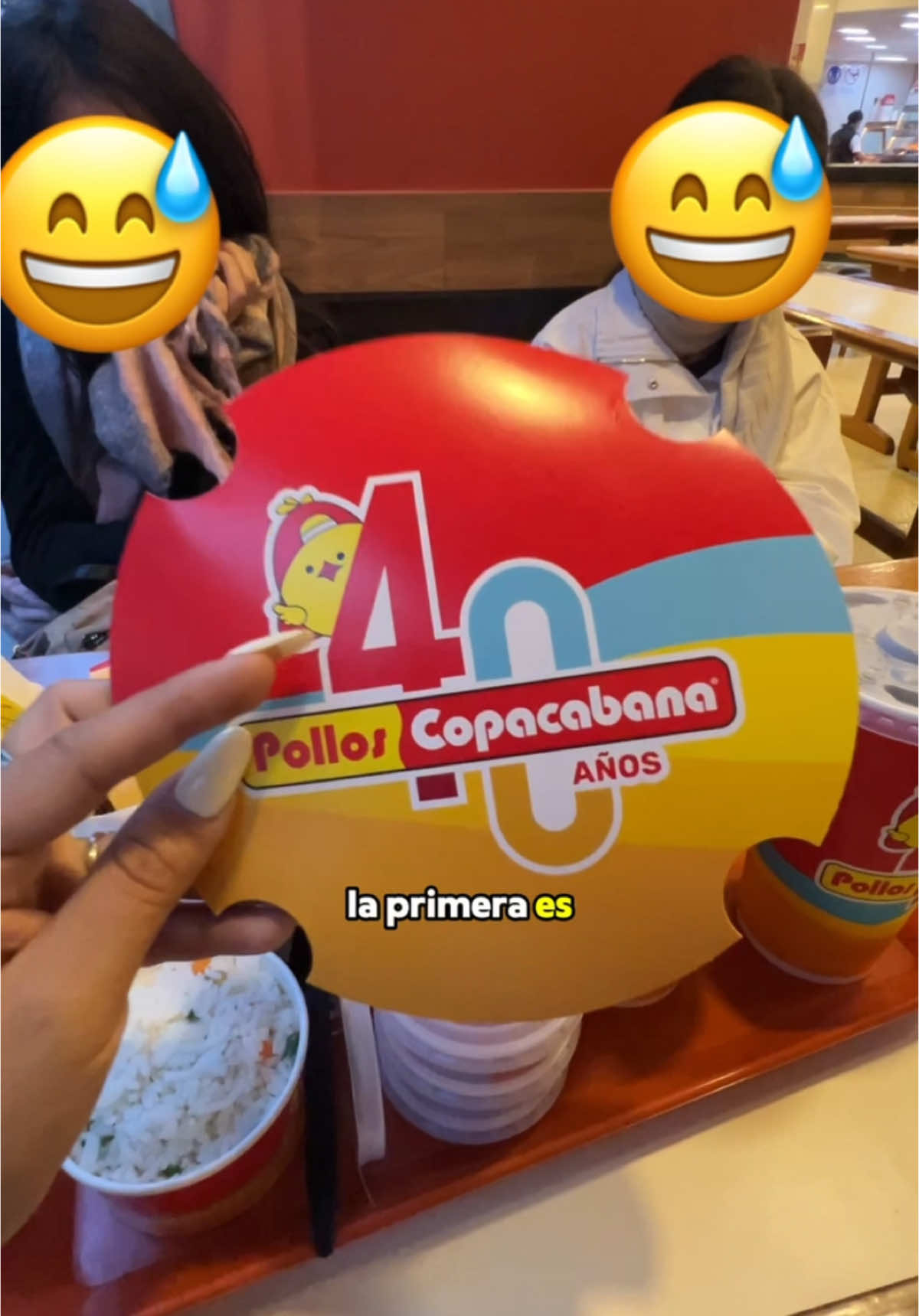 ¿Ustedes ya lo probaron? Los leo…  Si te gustó el video no olvides seguirme ya que estaré compartiendo más videos de mi visita actual a Bolivia. #polloscopacabana #bolivia #lapaz #lapazbolivia #pollofrito #kfc #dondecomer #foodies #comidaboliviana #2025 