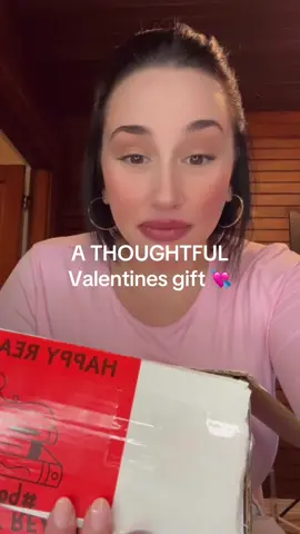 You have three weeks 😉💕 #tiktokholidayhaul #fyp #spotlightfinds #tiktokshoploveatfirstfind #tiktokshopcreatorpicks #fypシ #fypシ゚viral #tiktokshoplastchance #tiktokshopnewyearnewaura #lovelanguage #valentines #valentinesdaygift #valentines2025 #BookTok #booktoker #booktokfyp #spicybooktok 