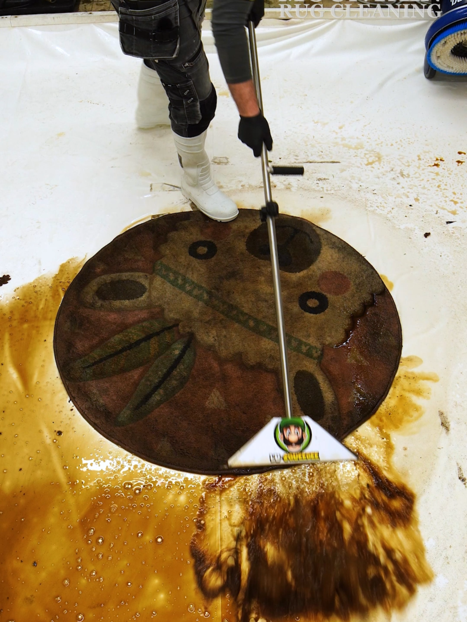 I Really Hope That's Not Blood! This Tiny Rug Was A Monster To Clean! #asmr #carpetcleaning #satisfying #oddlysatisfying #restoration