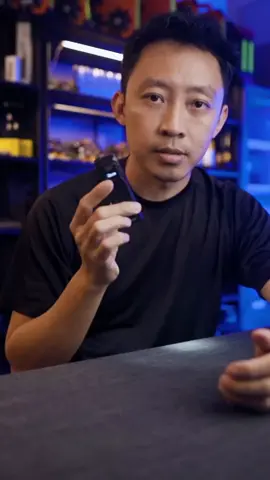 🚨 Struggling with dim, unreliable flashlights? The EDC23 is the upgrade you’ve been waiting for. 2500 lumens in your pocket, built to shine when it matters most. Grab yours now: http://www.nitecore.sg/edc23 #EverydayCarry #NitecoreEDC23 #PocketPower
