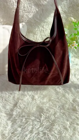 IN LOVE with this tolie handbag>>> they literally made me happy in this season #tiktokmademebuyit #OOTD #handbag #totebag 