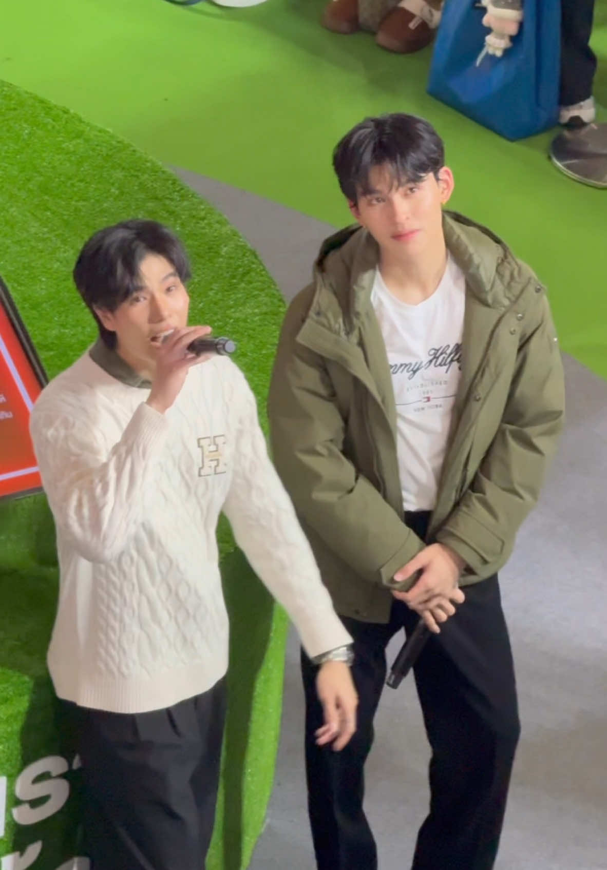 จังหวะหันพร้อมกัน คือ 555555 #pondphuwin #phuwintang #ppnaravit 